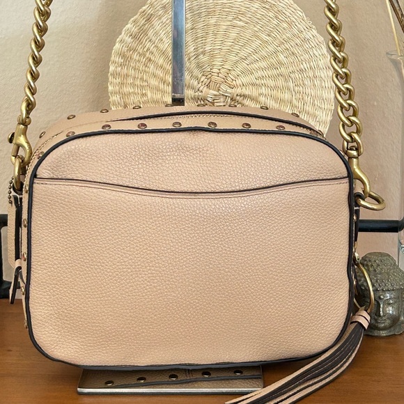 COACH Crystal Rivet Pebble Leather Camera Bag Crossbody in Nude Pink - Picture 3 of 12